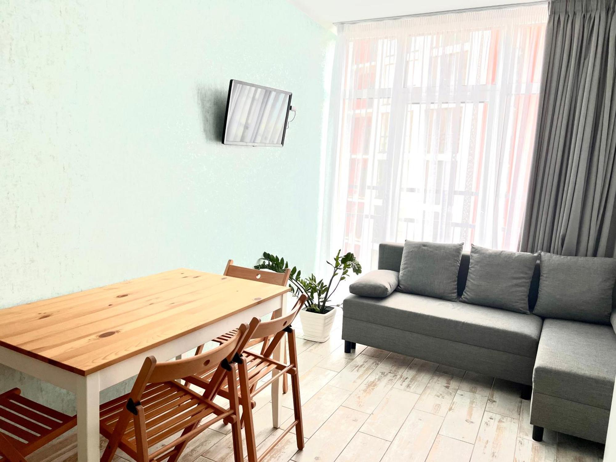 Osapart Beautiful Apartment In A Complex Semycvit Lviv Exterior photo